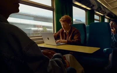 Apple presenta i nuovi AirPods Pro 3: qualità audio senza compromessi e funzioni fitness integrate