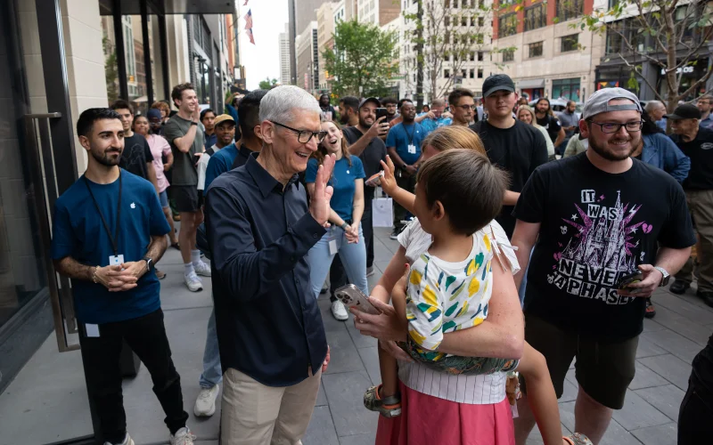 Apple lancia la nuova generazione di iPhone, Apple Watch e AirPods Pro