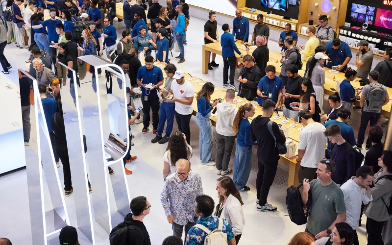 Apple lancia la nuova generazione di iPhone, Apple Watch e AirPods Pro