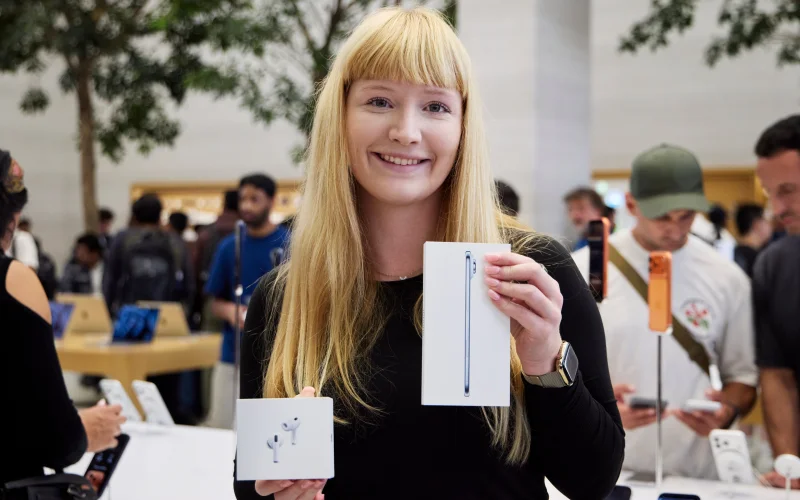 Apple lancia la nuova generazione di iPhone, Apple Watch e AirPods Pro