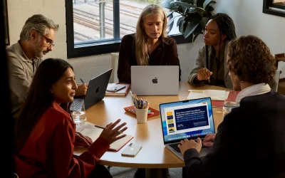 Apple presenta il nuovo MacBook Pro 14” con la potenza del chip M5, che segna un ulteriore salto avanti nell’AI per Mac