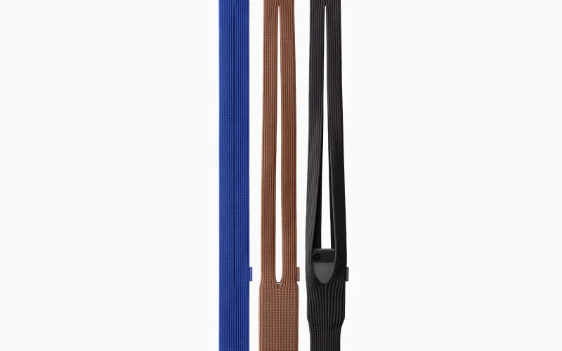 Ecco iPhone Pocket: l’esclusiva custodia in maglia 3D firmata ISSEY MIYAKE e Apple