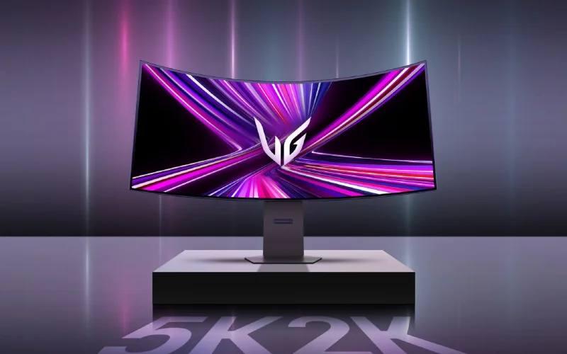 CES 2025: LG rivoluziona il gaming con UltraGear GX9, il primo monitor OLED 5K pieghevole