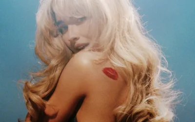 Sabrina Carpenter pubblica la versione deluxe di “Short n’ Sweet”