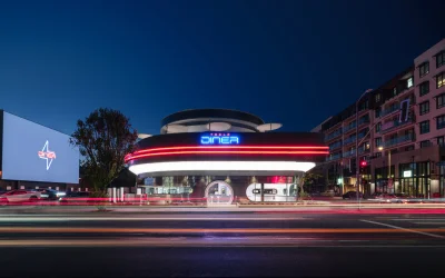 Apre a Hollywood il Tesla Diner: il futuro della ristorazione
