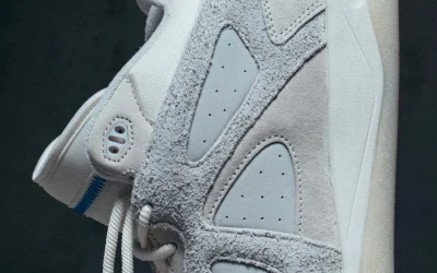 adidas e Bad Bunny presentano la BadBo 1.0 in bianco al Super Bowl LX