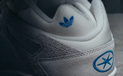 adidas e Bad Bunny presentano la BadBo 1.0 in bianco al Super Bowl LX