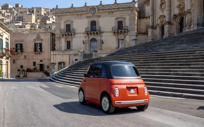 FIAT lancia la nuova Topolino Corallo: più colore e una gamma che si amplia