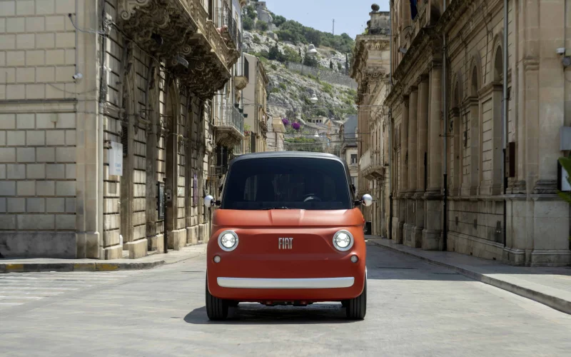 FIAT lancia la nuova Topolino Corallo: più colore e una gamma che si amplia
