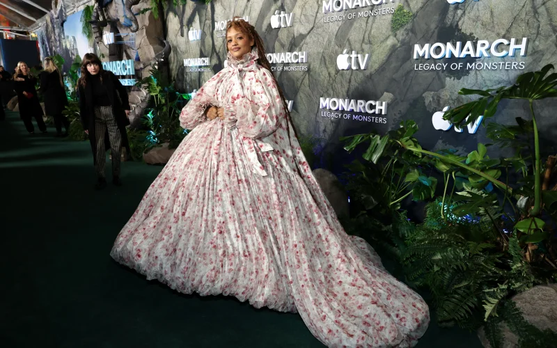 Apple TV celebra la première mondiale della stagione di “Monarch: Legacy of Monsters”