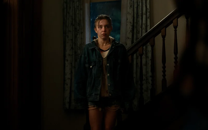 Apple Original Films svela il trailer di “Echo Valley”, il thriller con Julianne Moore e Sydney Sweeney