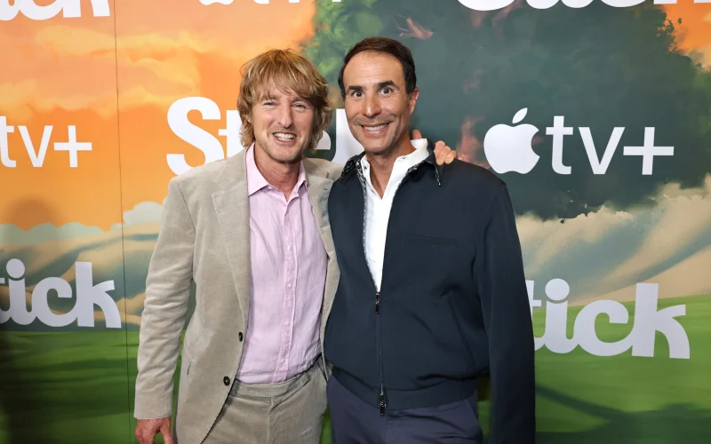 Apple TV+ celebra la première mondiale di “Stick”, la nuova serie comedy sportiva con Owen Wilson