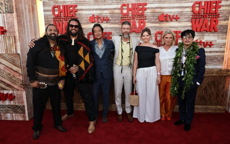Apple TV+ celebra la première mondiale della serie “Chief of War” con Jason Momoa