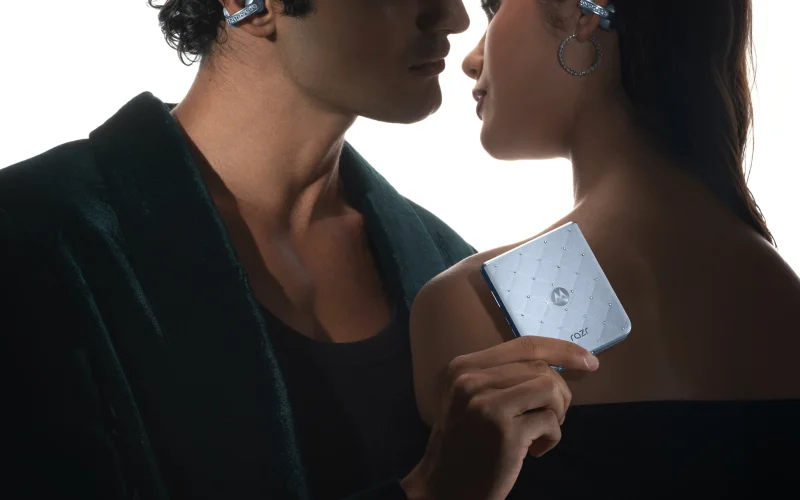 Motorola e Swarovski insieme per The Brilliant Collection: tecnologia e lusso si incontrano