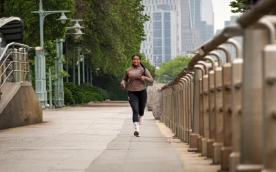 New Balance svela la collezione ufficiale per la maratona di New York 2025