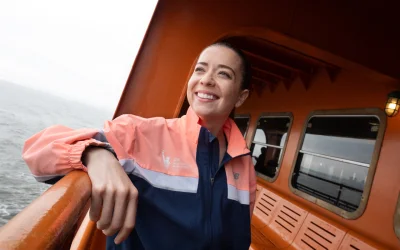 New Balance svela la collezione ufficiale per la maratona di New York 2025