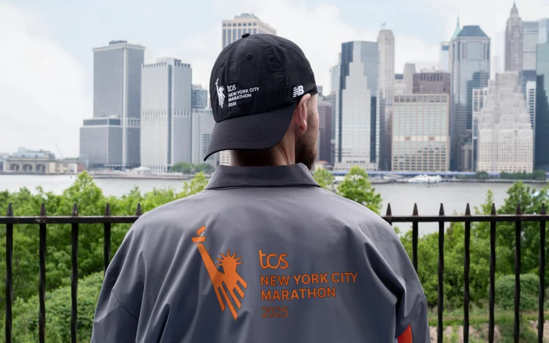New Balance svela la collezione ufficiale per la maratona di New York 2025