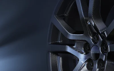 La nuova Range Rover Sport SV Carbon completa la gamma dell’ammiraglia del lusso dinamico