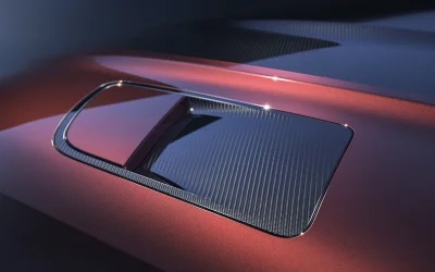 La nuova Range Rover Sport SV Carbon completa la gamma dell’ammiraglia del lusso dinamico