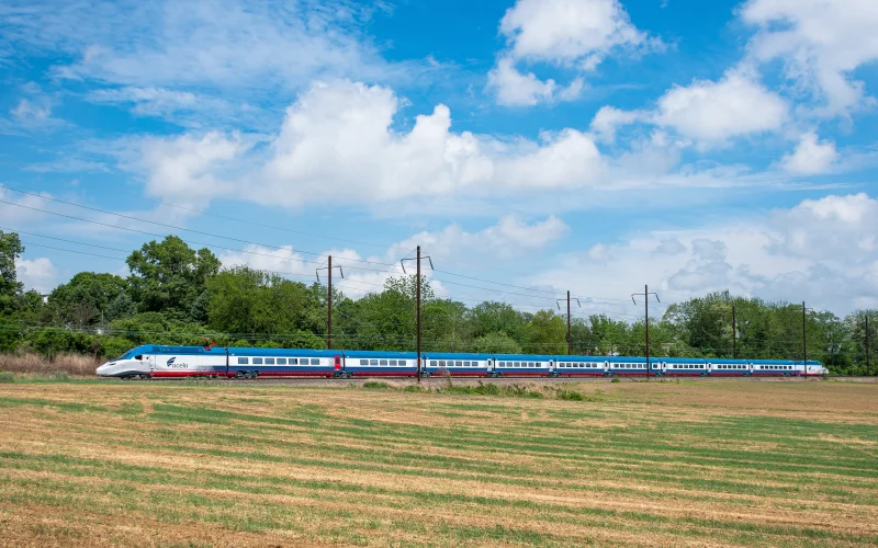 Amtrak svela il NextGen Acela: il futuro del trasporto ferroviario ad alta velocità