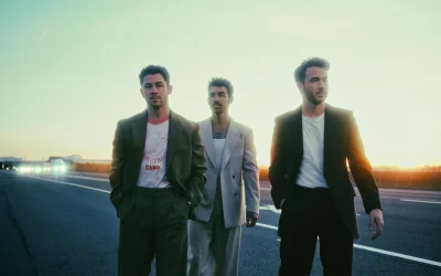 I Jonas Brothers pubblicano il nuovo album “Greetings From Your Hometown”